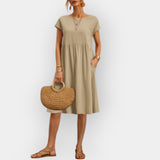 Vestido midi de líneas simples