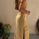 Bianca – Vestido con Escote Profundo y Diseño Audaz