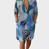 Mari - Vestido colorido con escote en forma de V