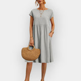 Vestido midi de líneas simples