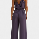 Lorena | Vestido Mono con Acentos Dorados y Escotes