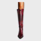 Diseño de zapatos de cocodrilo con elegante tacón