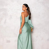 Elegante vestido maxi de invitada de boda formal