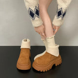 Jazmin | Modelo de botas con plataforma gruesa y diseño minimalista para un invierno elegante