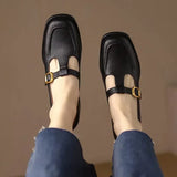 Ysolenne - T-Bots con Elegancia Vintage