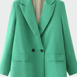 Saco oversized es una prenda moderna