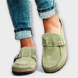 Mocasines ortopédicos femeninos con hebilla decorativa