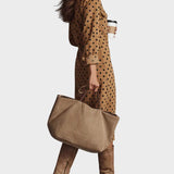 Vestido Midi con Estampado de Lunares de Ecocuero