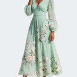 Patricia - Vestido Midi de Chiffón Verde Claro con Pliegues Florales