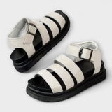 Renee – Zapatillas con múltiples correas y hebilla